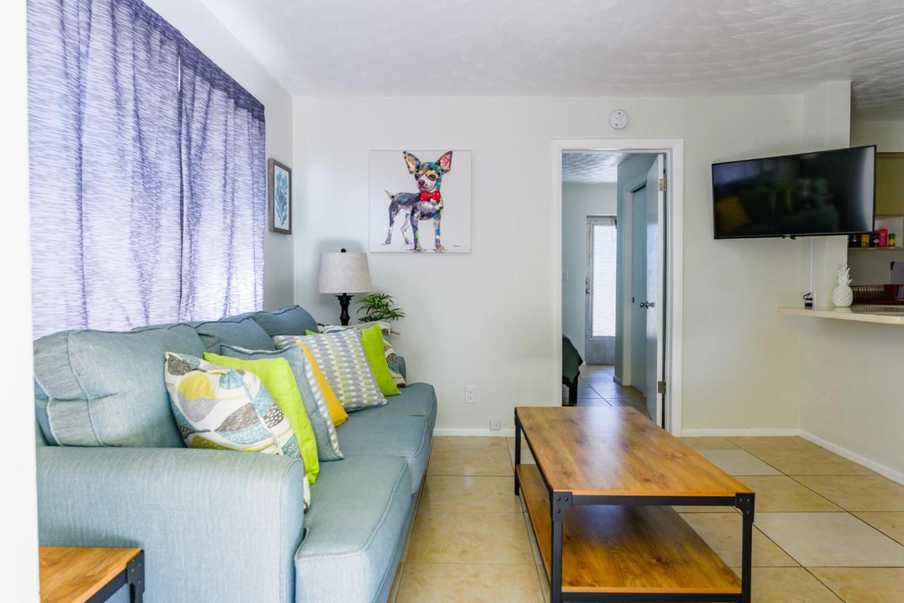 Beautiful Old Apartment With Beach Gear Fort Lauderdale Exterior foto